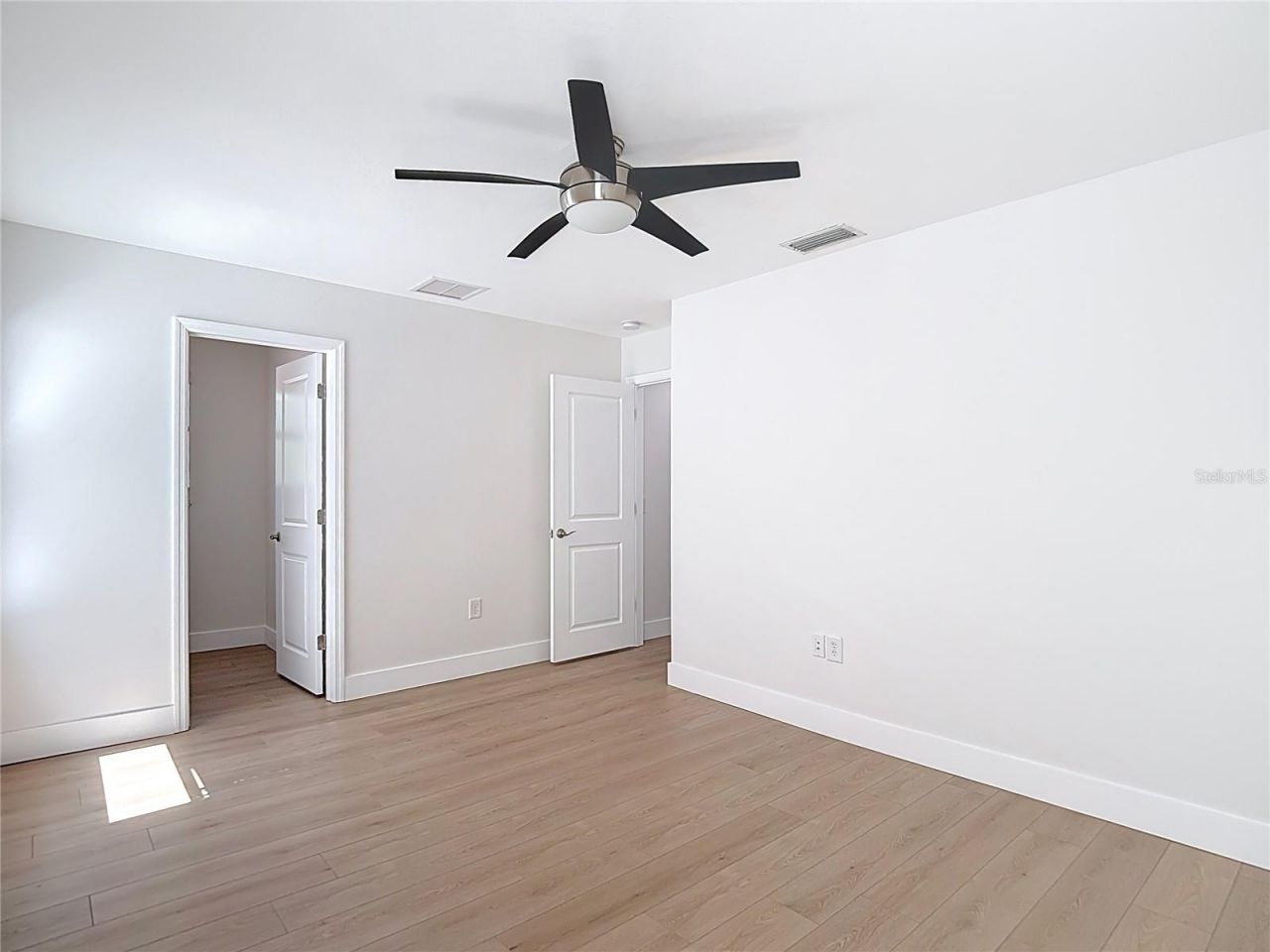 27387 Cayenne Lane, Wesley Chapel, FL 33544 Photo