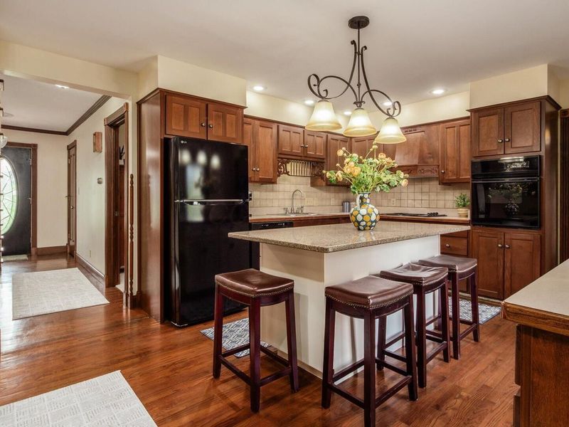 240 Mockingbird Hill Road , Zanesville, OH 43701 Photo 6