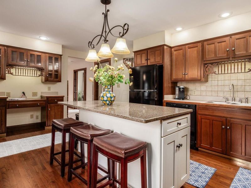 240 Mockingbird Hill Road , Zanesville, OH 43701 Photo 9