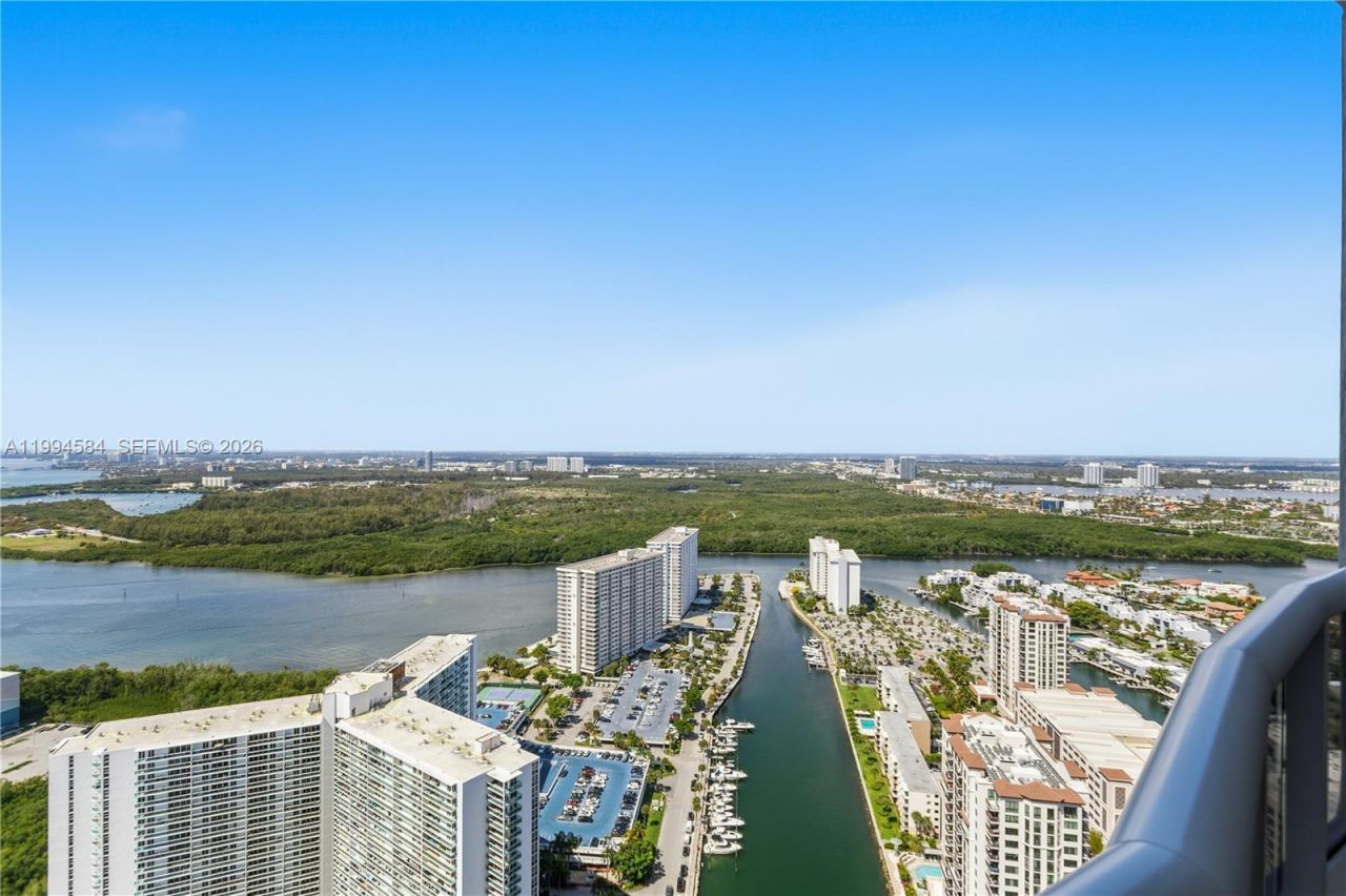 15811 Collins Ave , Unit 4004, Sunny Isles Beach, FL 33160 Photo