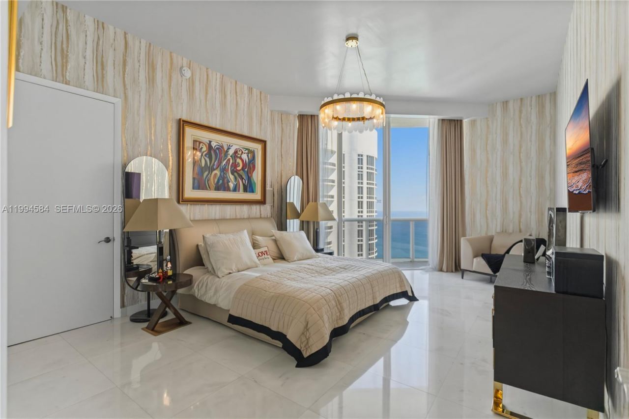 15811 Collins Ave , Unit 4004, Sunny Isles Beach, FL 33160 Photo