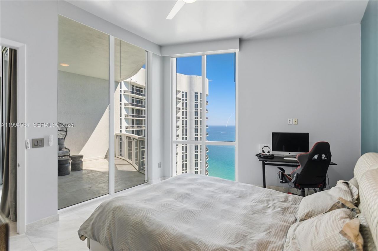 15811 Collins Ave , Unit 4004, Sunny Isles Beach, FL 33160 Photo