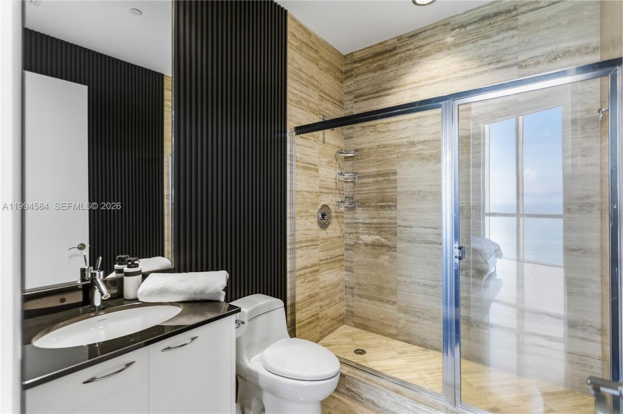 15811 Collins Ave , Unit 4004, Sunny Isles Beach, FL 33160 Photo