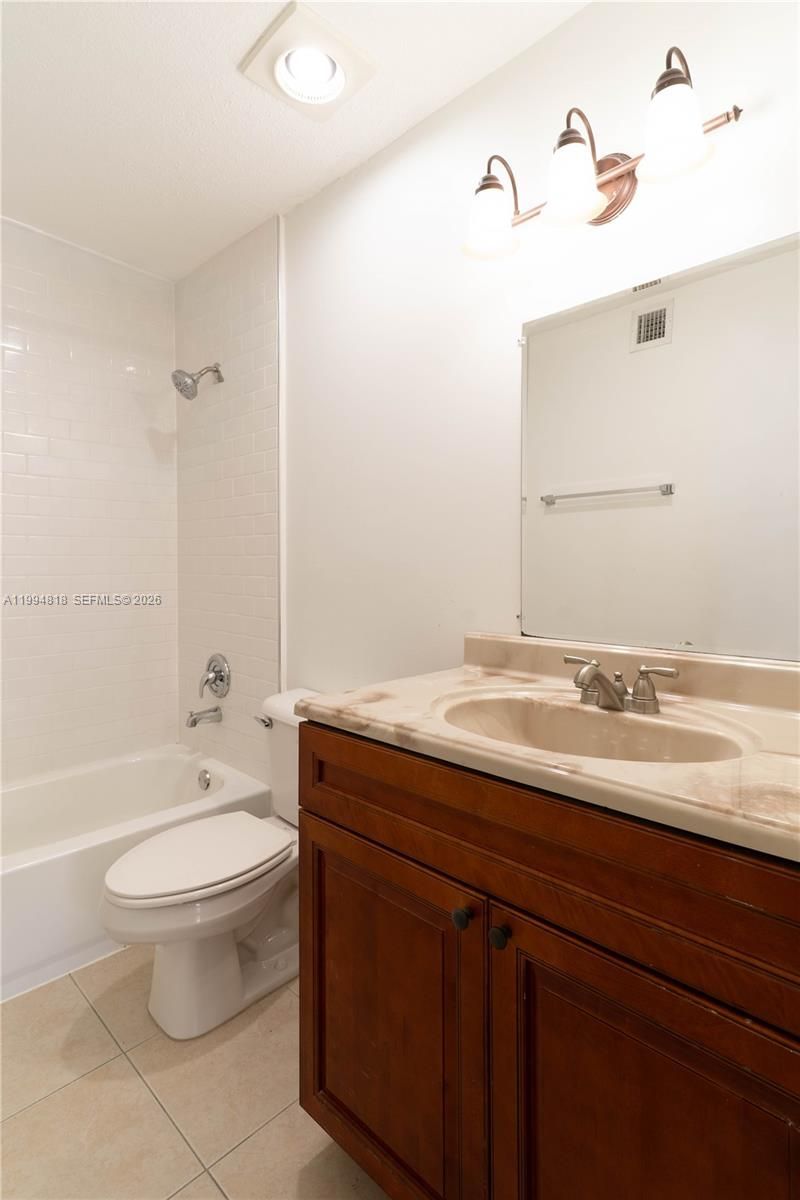 875 Riverside Dr, Unit 715, Coral Springs, FL 33071 Photo