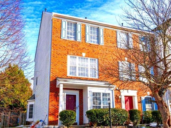 8853 STABLE FOREST PLACE, BRISTOW, VA 20136