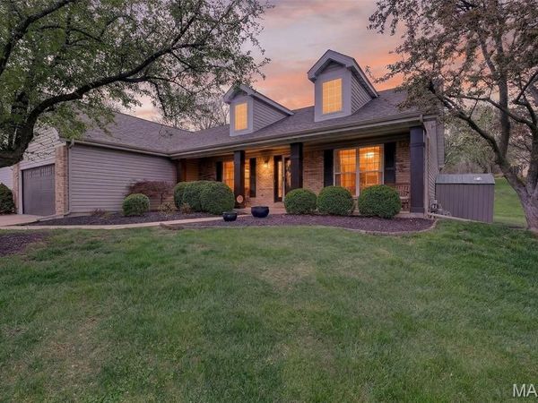 7 Autumn Valley Court , O'Fallon, MO 63366
