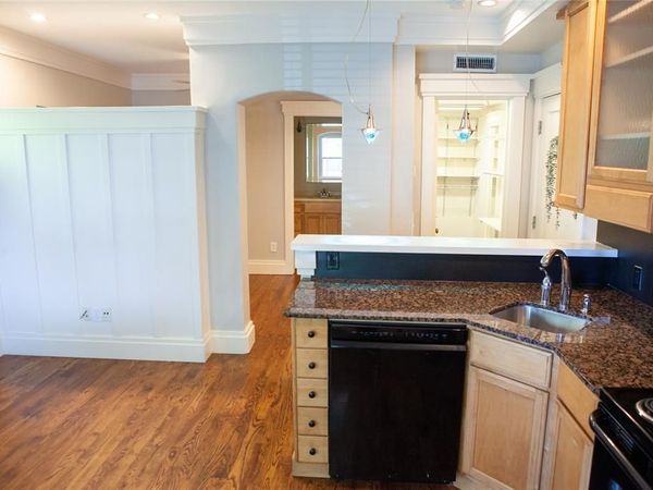 5837 Velasco Avenue, Unit 102, Dallas, TX 75206