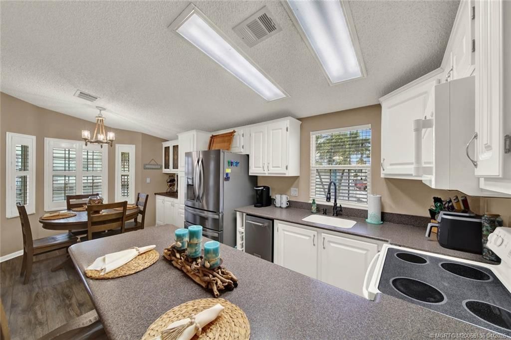 10701 S Ocean Drive, Unit 811, Jensen Beach, FL 34957 Photo