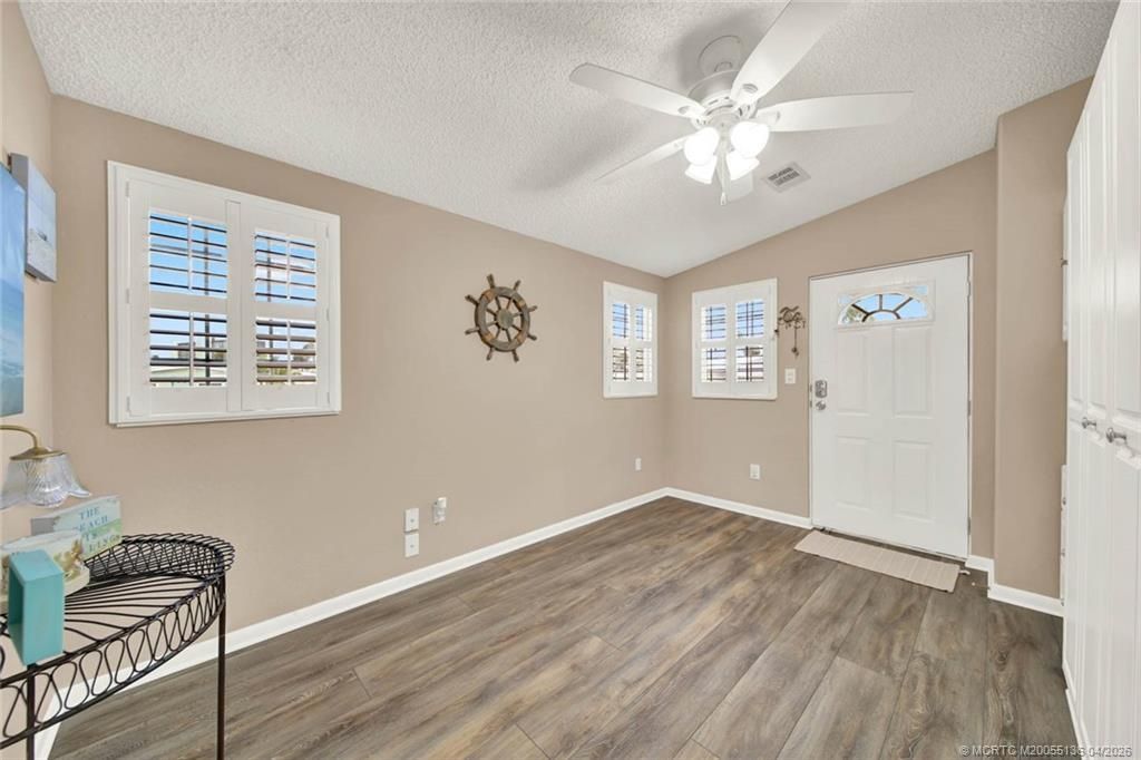 10701 S Ocean Drive, Unit 811, Jensen Beach, FL 34957 Photo