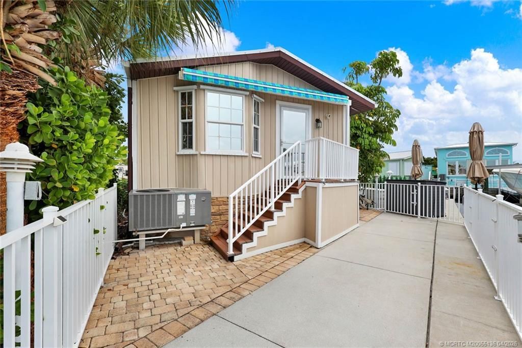 10701 S Ocean Drive, Unit 811, Jensen Beach, FL 34957 Photo