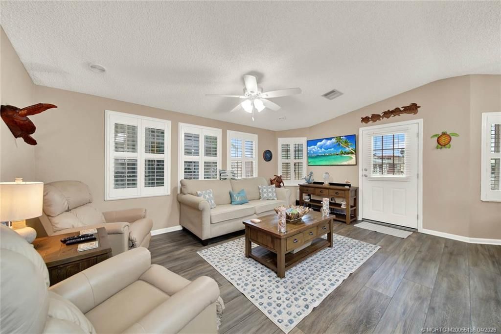 10701 S Ocean Drive, Unit 811, Jensen Beach, FL 34957 Photo