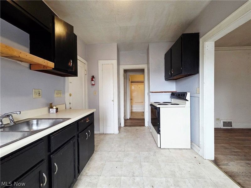 3448 W 131st Street, Cleveland, OH 44111 Photo 16