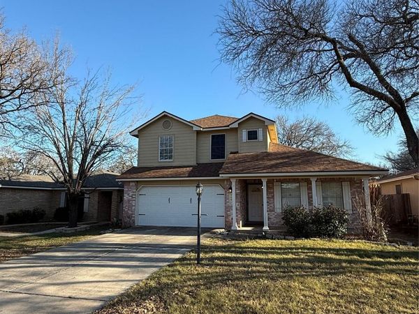 108 Presidio DR, Leander, TX 78641
