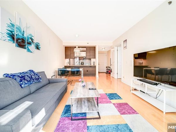 10 Regent Street 516, JERSEY CITY, NJ 07302