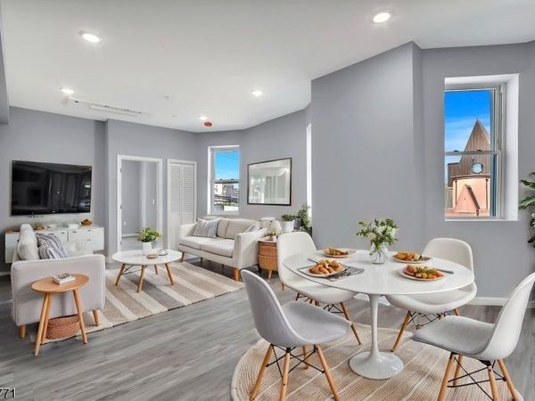 155 Clifton Ave, Newark, NJ 07104