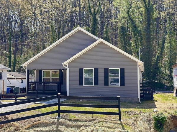 918 Shallowford Road, Chattanooga, TN 37411