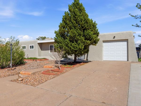10108 Avenida Serena Drive NW, Albuquerque, NM 87114