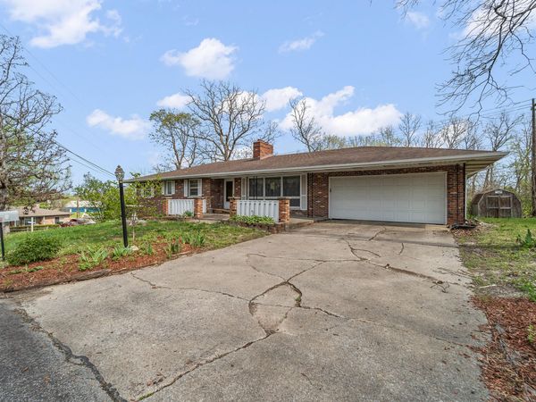 2 Herring Drive, Fulton, MO 65251