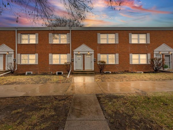 996 Cleveland Avenue S, Saint Paul, MN 55116