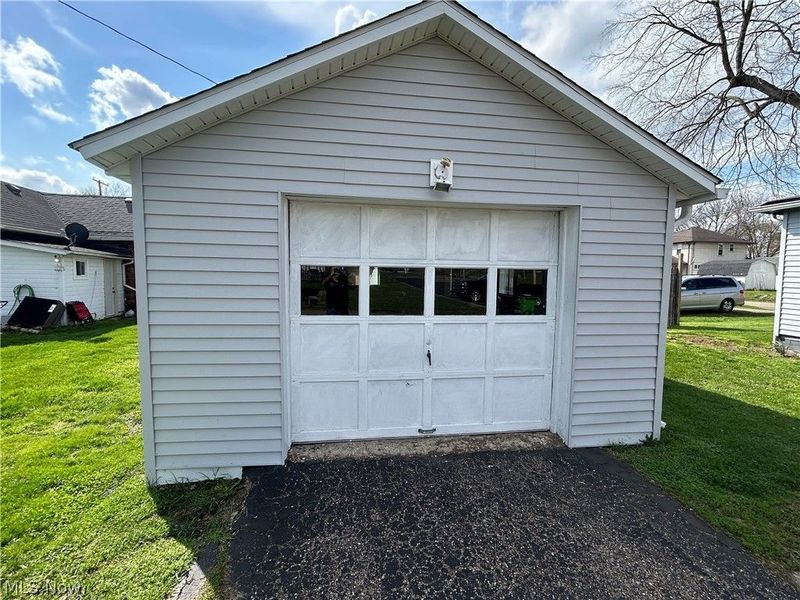 839 Orange Street, Coshocton, OH 43812 Photo 5