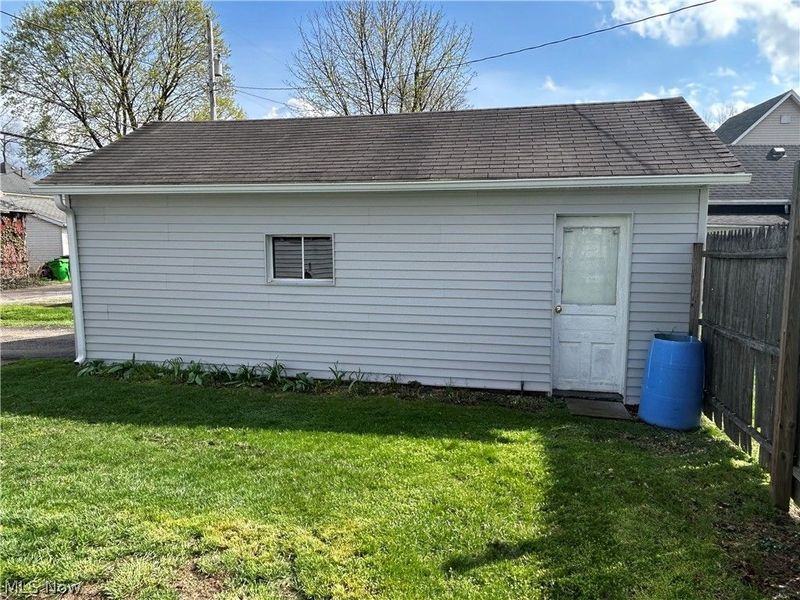 839 Orange Street, Coshocton, OH 43812 Photo 6