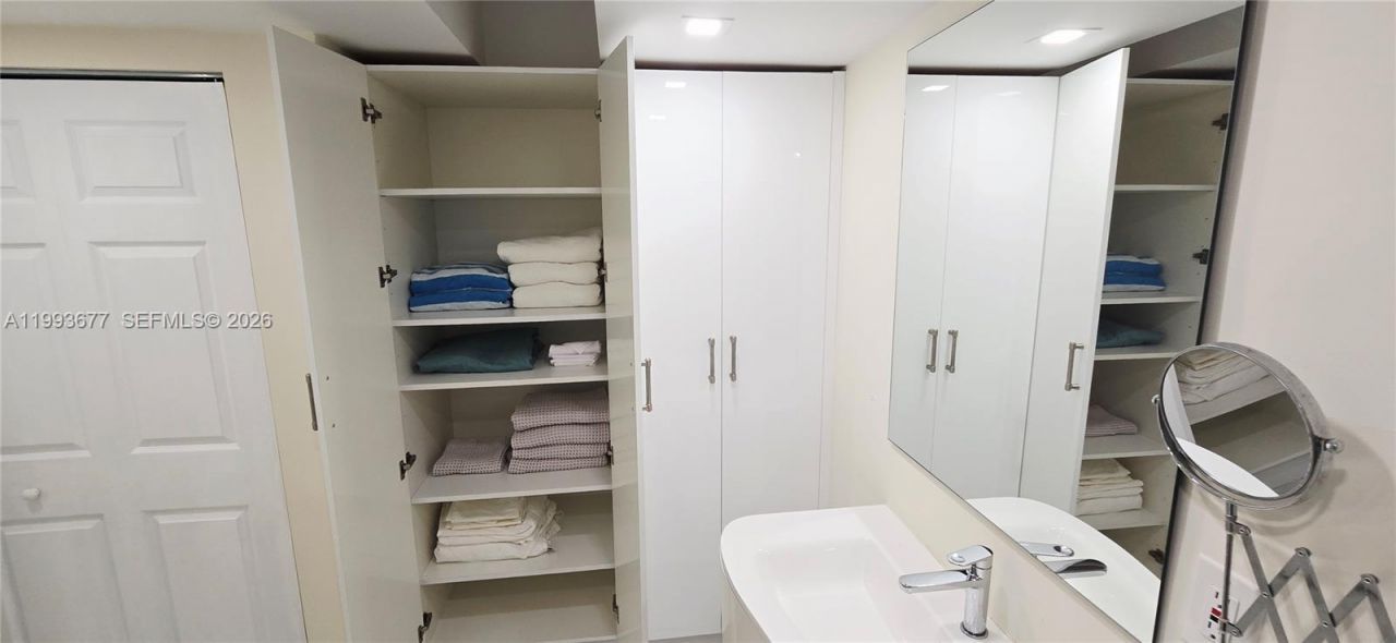 6917 Collins Ave , Unit 1212, Miami Beach, FL 33141 Photo