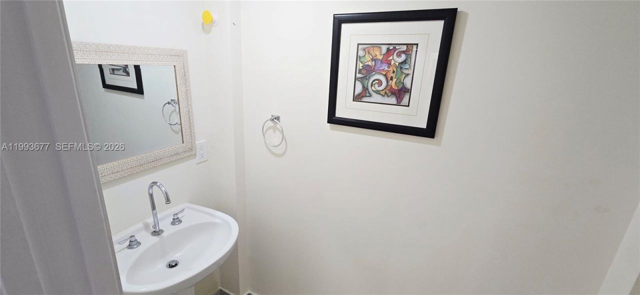 6917 Collins Ave , Unit 1212, Miami Beach, FL 33141 Photo