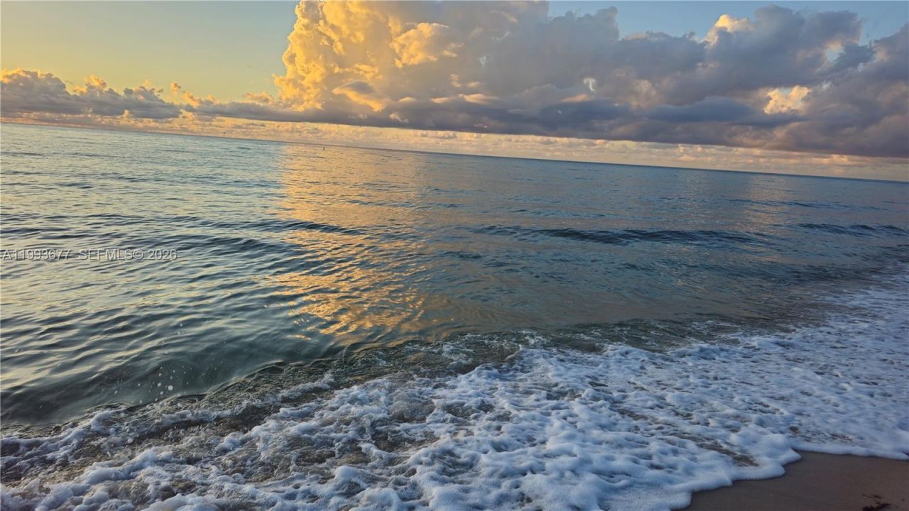 6917 Collins Ave , Unit 1212, Miami Beach, FL 33141 Photo