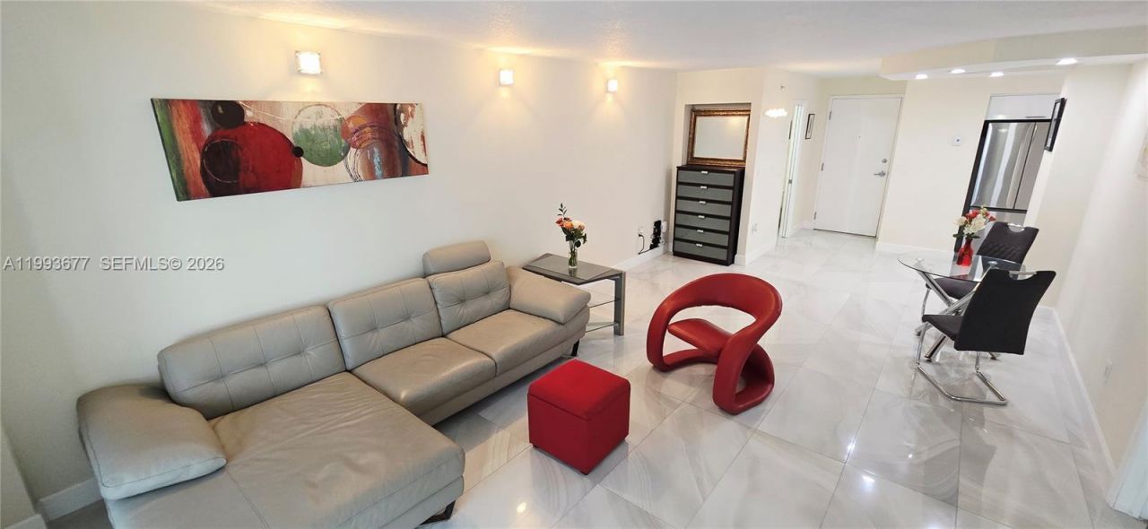 6917 Collins Ave , Unit 1212, Miami Beach, FL 33141 Photo