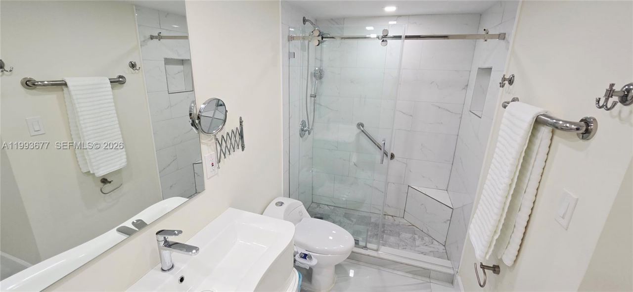 6917 Collins Ave , Unit 1212, Miami Beach, FL 33141 Photo