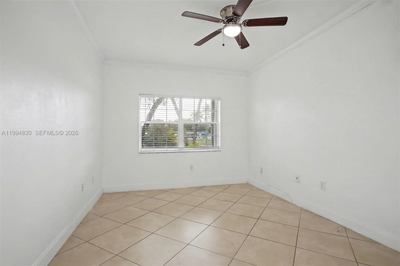 1731 NW 96th Ter , Unit 2J, Pembroke Pines, FL 33024 Photo