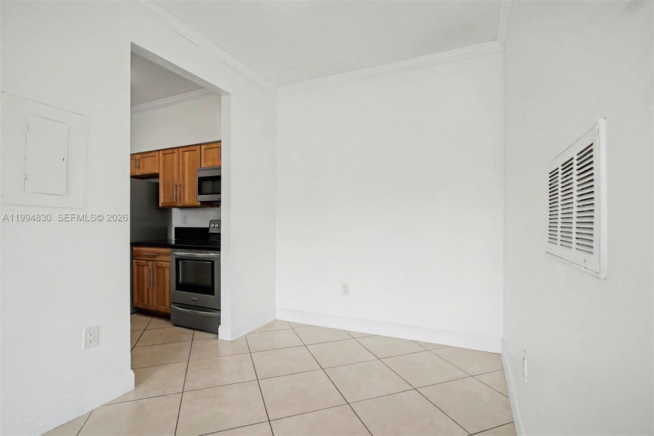 1731 NW 96th Ter , Unit 2J, Pembroke Pines, FL 33024 Photo