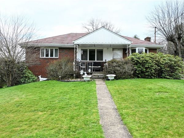 105 Parkwyn Drive, Elizabeth, PA 15037