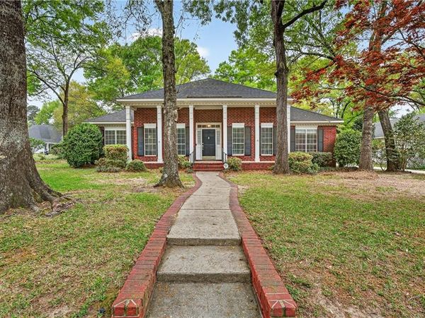 1136 Sutton Court, Mobile, AL 36609
