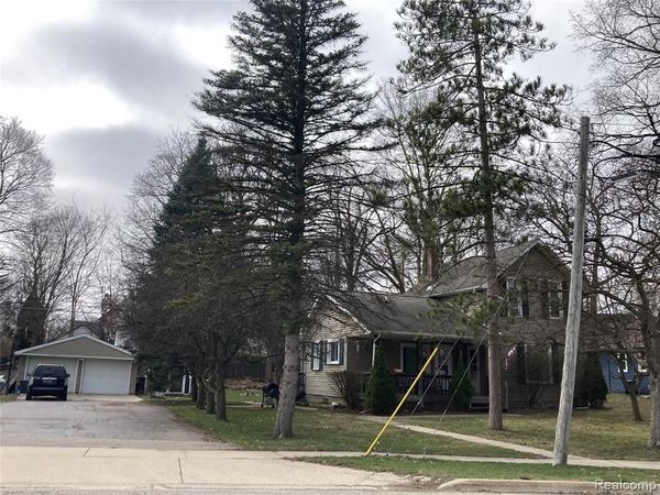 Lapeer, MI 48446