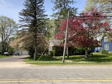 Lapeer, MI 48446