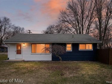 2648 Corey Street, Waterford Twp, MI 48328