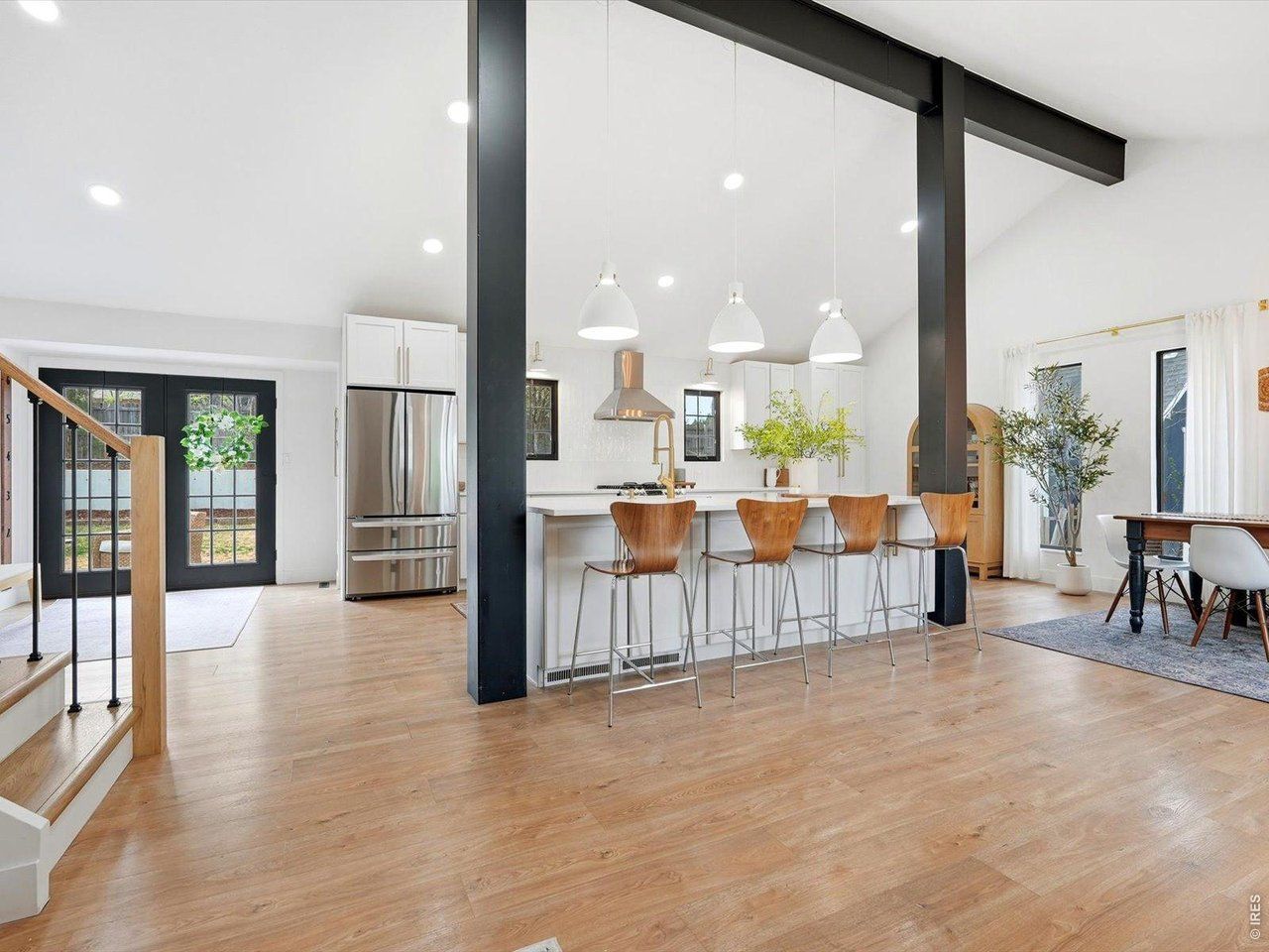 3501 Lakeview Cir, Longmont, CO 80503 Main Photo