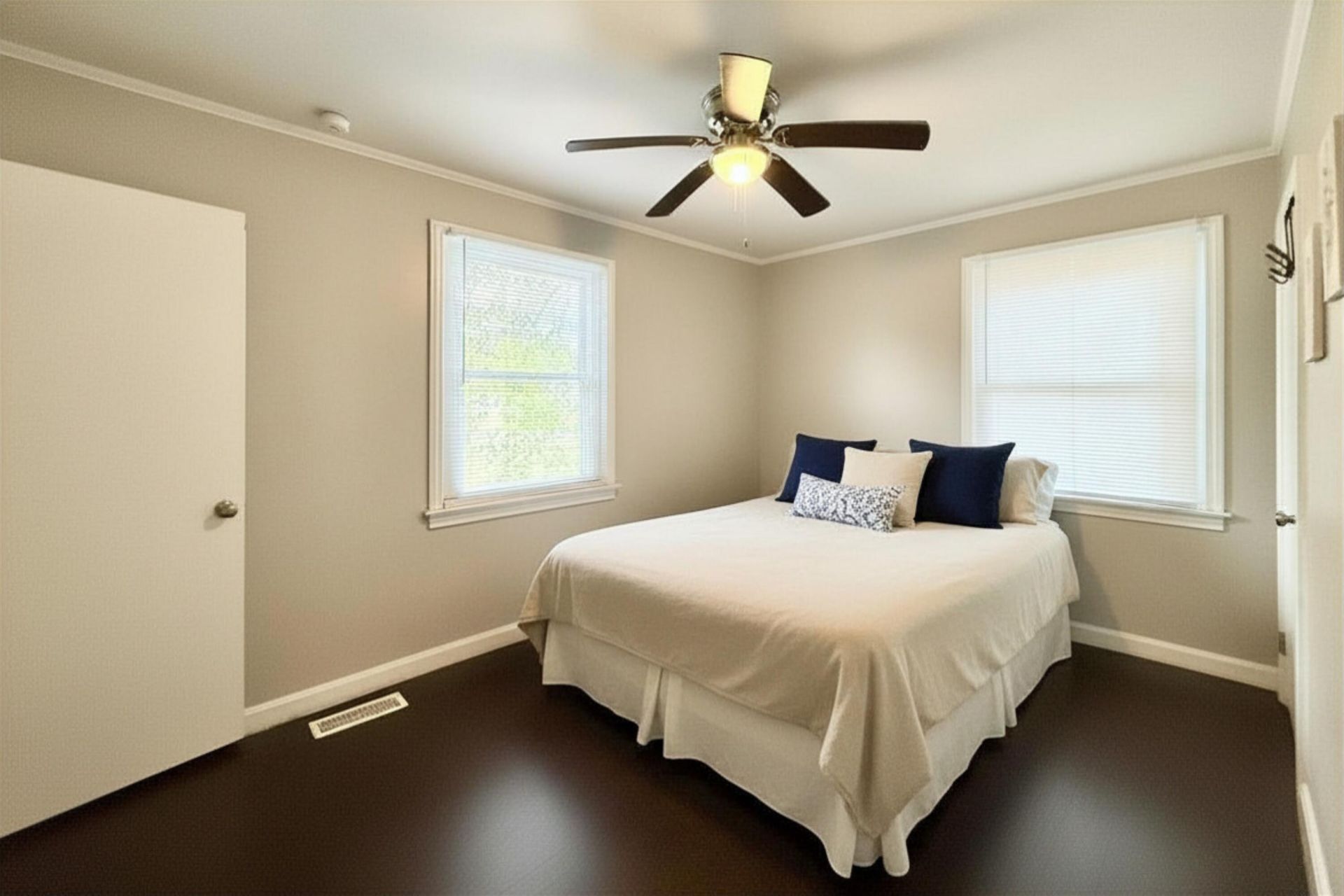 2755 Louise Drive Photo 12