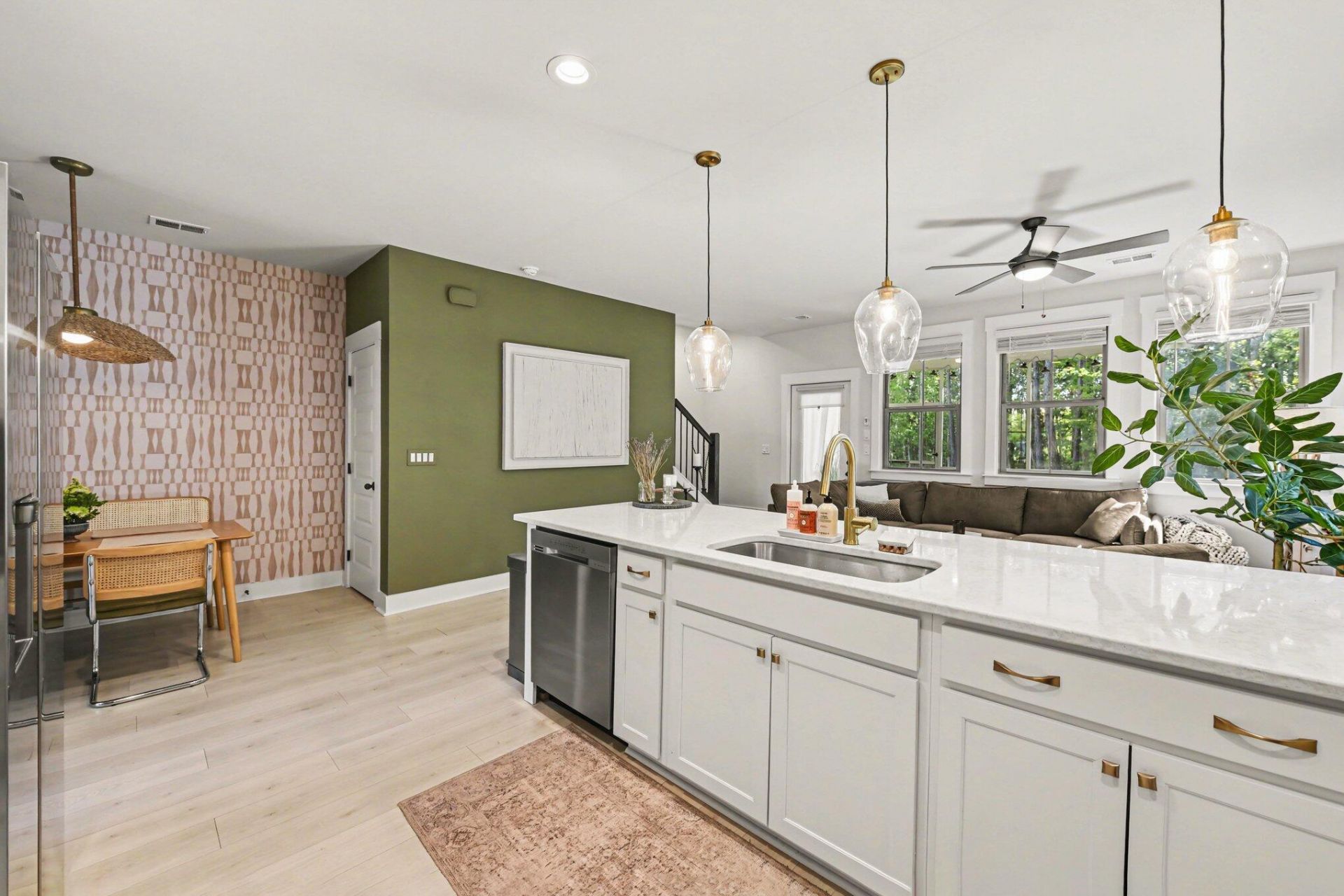 5140 Park Creek Avenue Photo 10