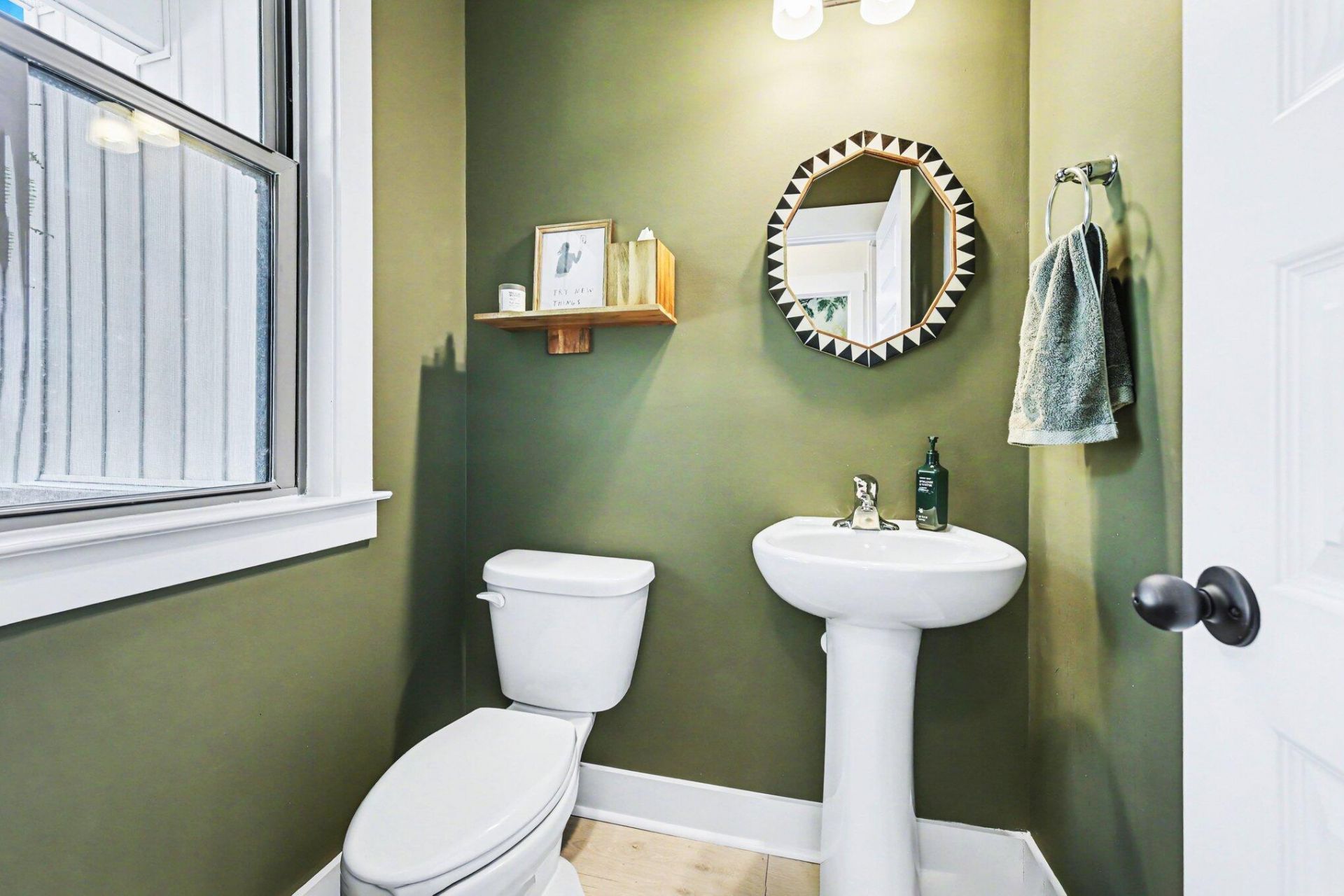 5140 Park Creek Avenue Photo 17