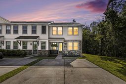 5140 Park Creek Avenue photo 4