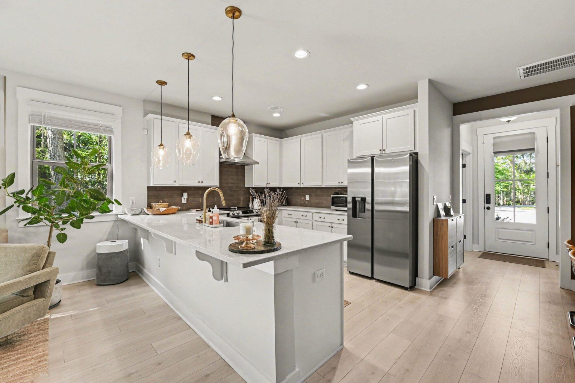 5140 Park Creek Avenue Photo 7