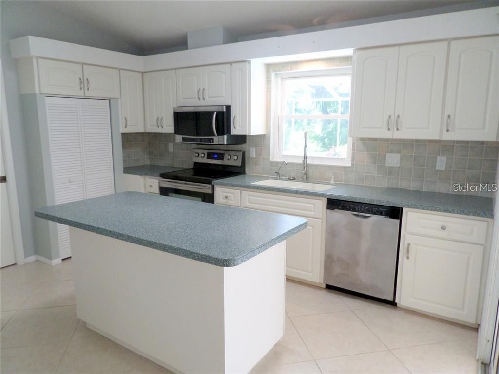 3601 Garden Lakes Clenet , Bradenton, FL 34203 Photo