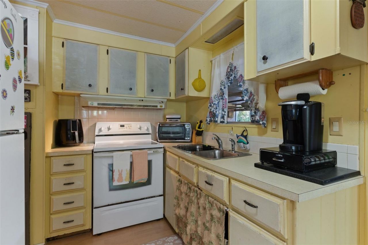 2325 S Stanley Terrace , Homosassa, FL 34448 Photo