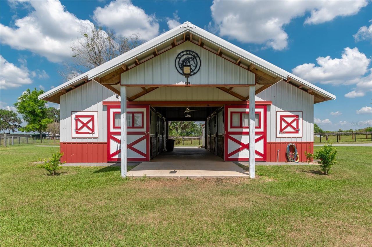 13025 NW Gainesville Road, Reddick, FL 32686 Photo