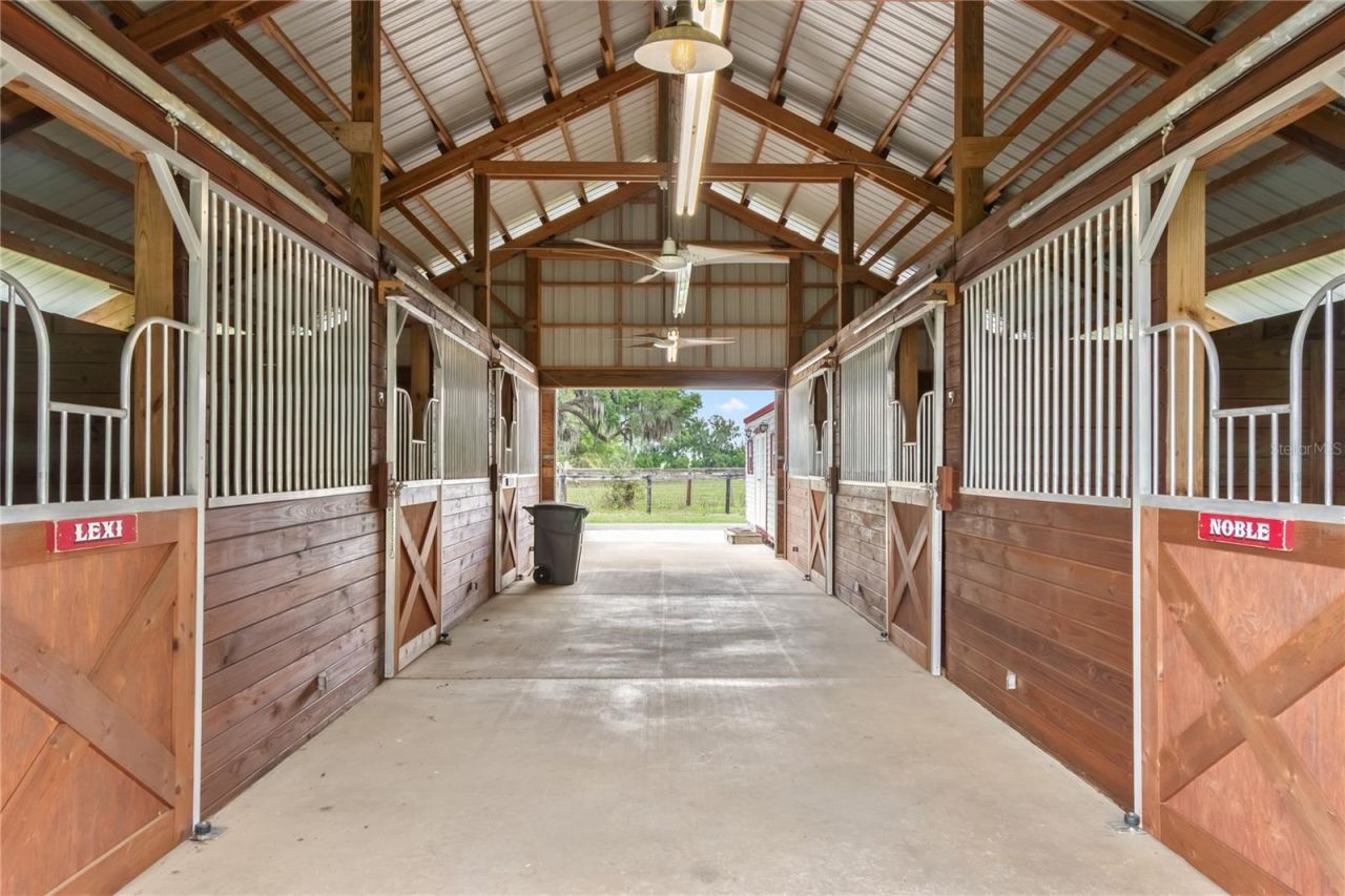 13025 NW Gainesville Road, Reddick, FL 32686 Photo