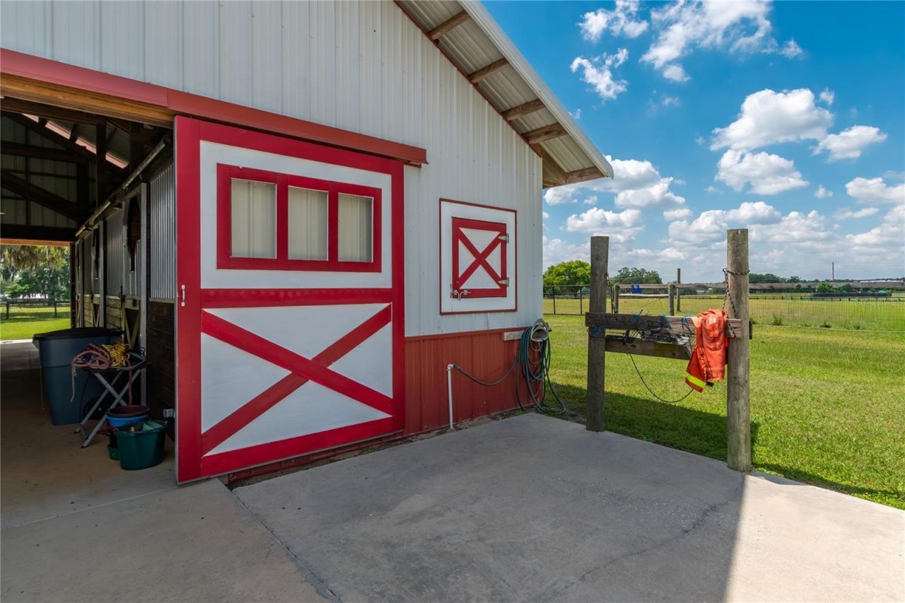 13025 NW Gainesville Road, Reddick, FL 32686 Photo