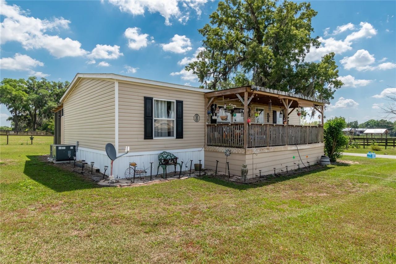 13025 NW Gainesville Road, Reddick, FL 32686 Photo