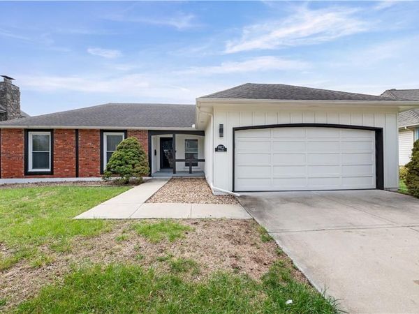 9912 Knox Drive, Overland Park, KS 66212